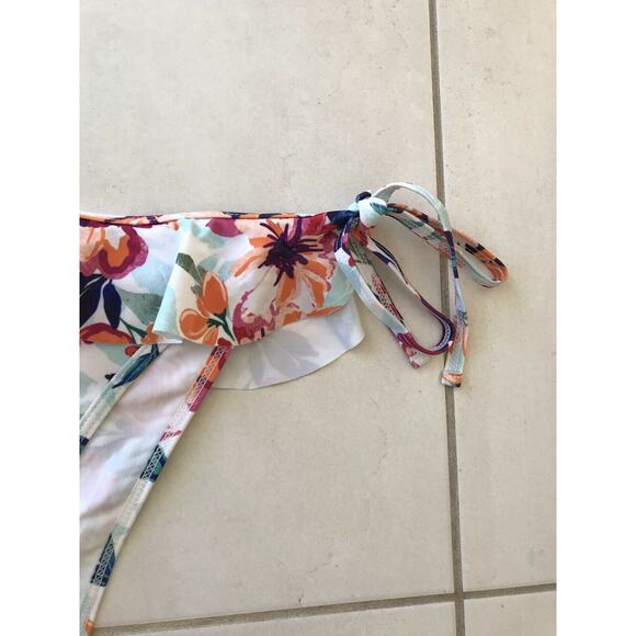 Verano Playa Floral Ruffled Side Ties Bikini Bottom Swimsuit - Picture 2 of 8
